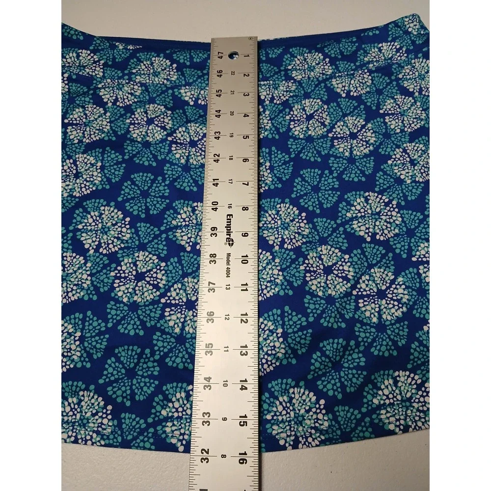 Tranquility by Colorado Clothing Blue Floral Medallion Active Skort Large